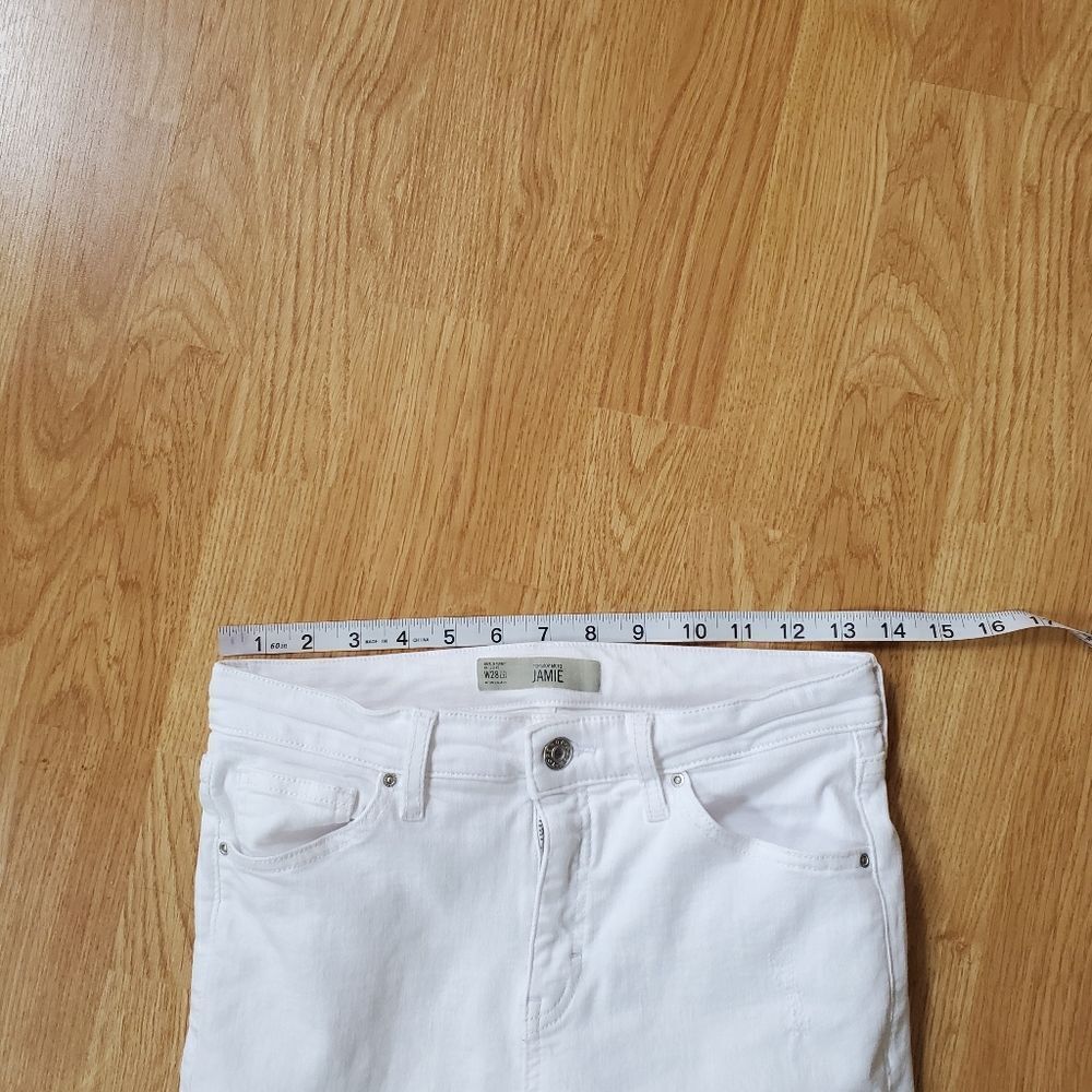 Topshop 'Jamie' Ripped Knee Skinny Jeans - size 28 in White. - Picture 9 of 14